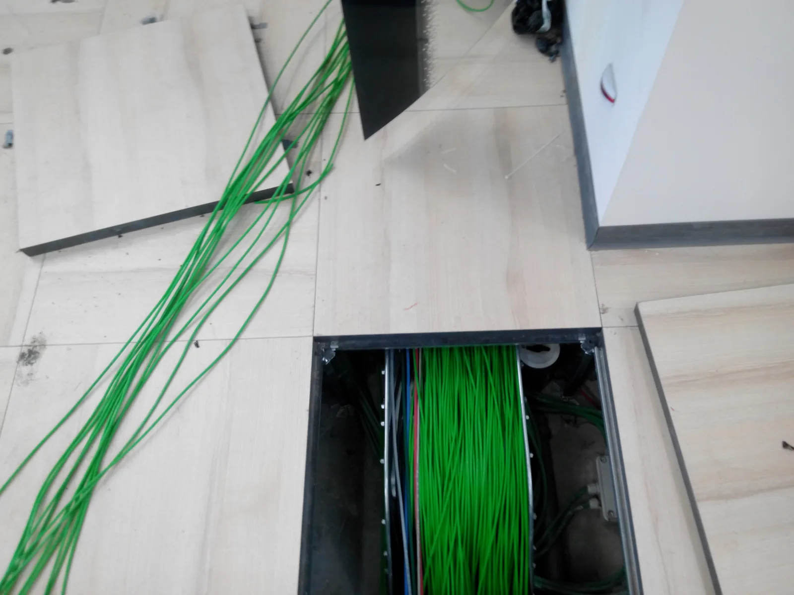 Dorsale e cablaggio in fibra ottica dell’impianto HSE24